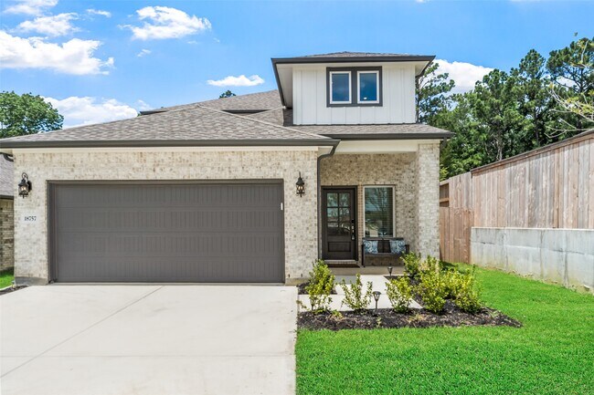 Building Photo - 18757 Timber Gln Dr