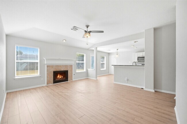 Building Photo - 14631 Hazy Ridge Ln