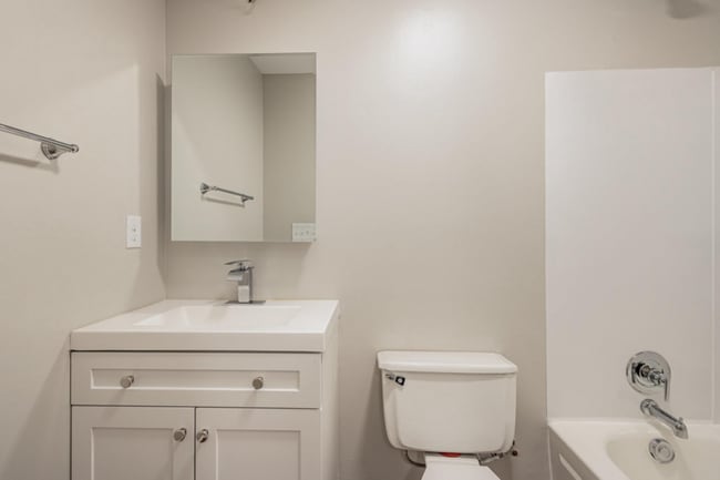 Building Photo - 11134 Pine Hill Rd