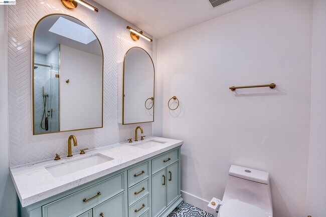Building Photo - 535 Churchill Downs Ct