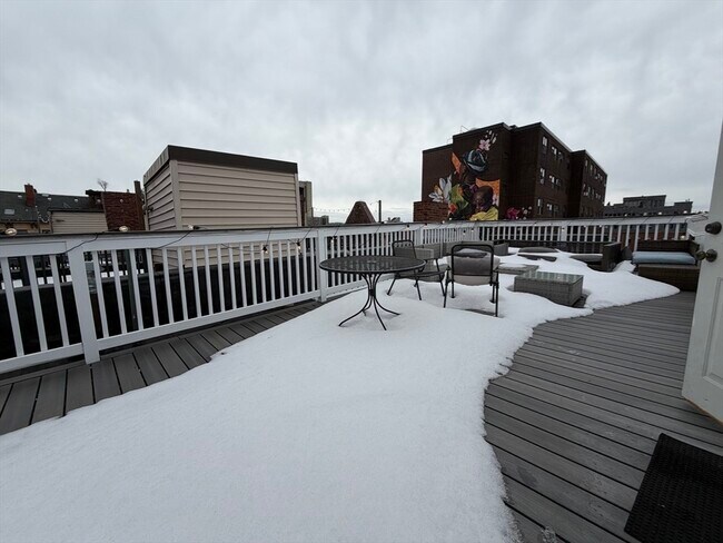 Building Photo - 11 Worcester St