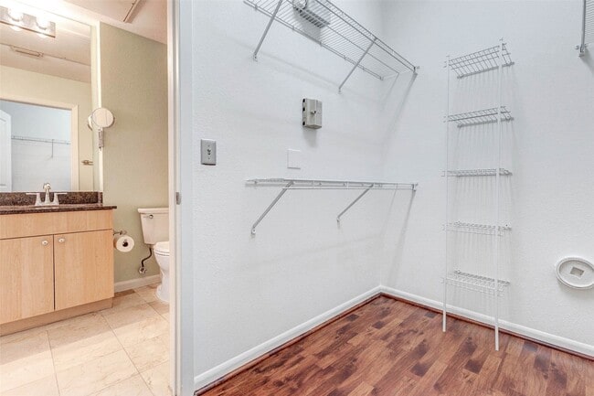 Building Photo - 3505 Sage Rd