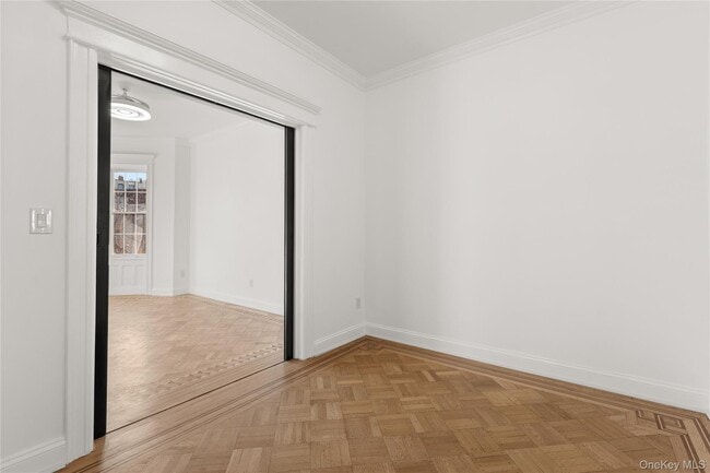 Building Photo - 61-33 Palmetto St