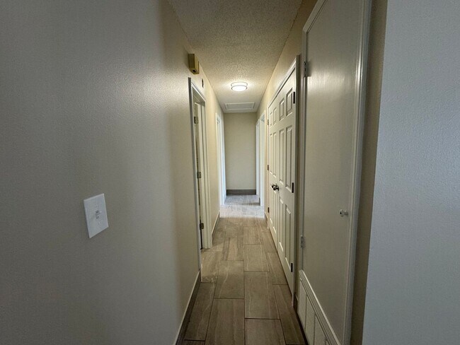 Building Photo - Pensacola - Carlisle - 3 Bedroom, 2 Bathroom