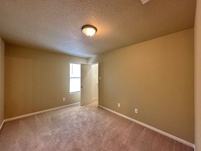 Building Photo - 2503 Cody Poe Rd