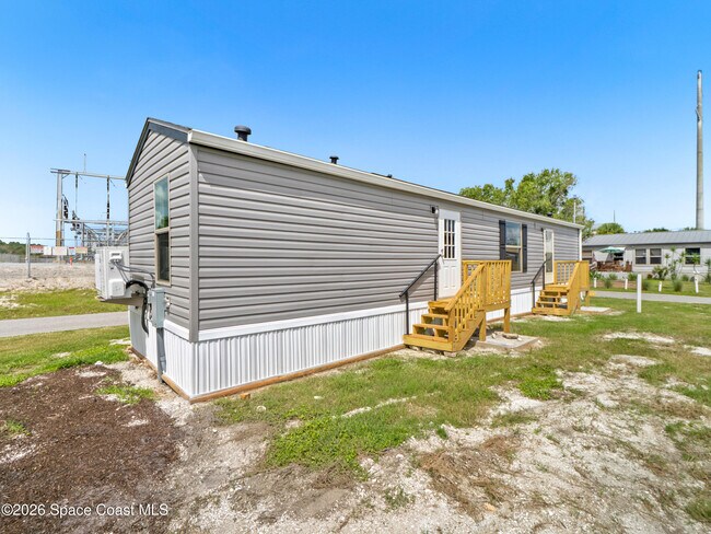 Building Photo - 462 Tilkwade Ln