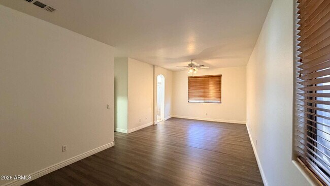 Building Photo - 2614 E Fremont Rd