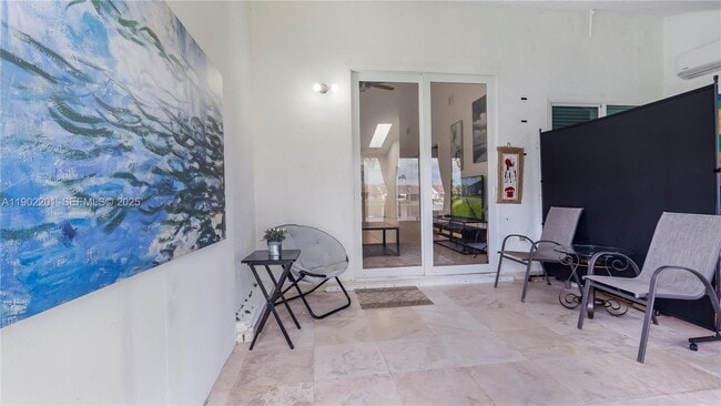 Building Photo - 5596 SW 28th Terrace