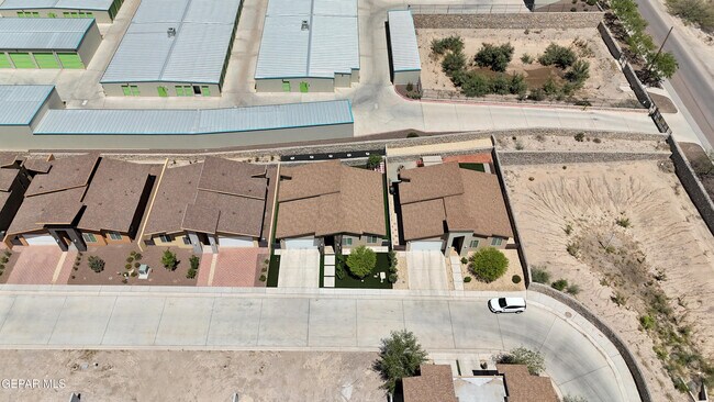 Building Photo - 1031 Vinton Ave