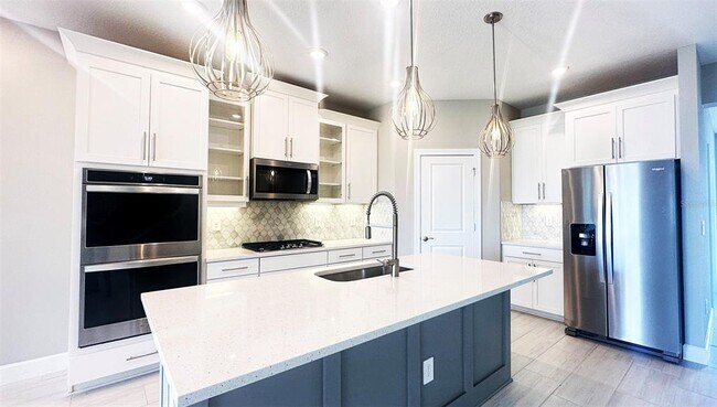 Building Photo - 3806 Savanna Palms Ct