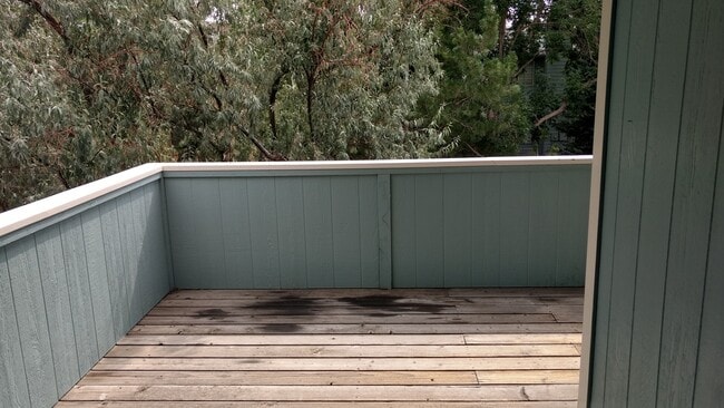 Building Photo - AMAZING LOCATION 2 Bed 1 Bath Townhouse in Lafayette