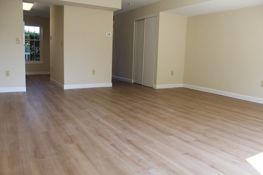 Building Photo - 1830 Pennland Ct