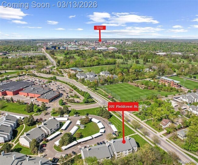 Building Photo - 101 Fieldcrest St