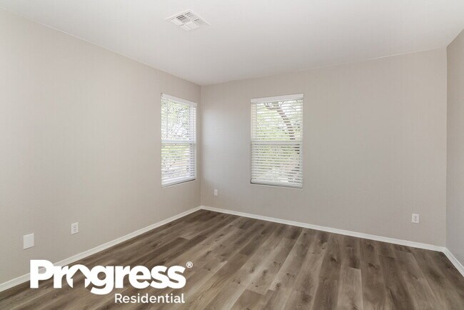 Building Photo - 13181 N Deergrass Dr