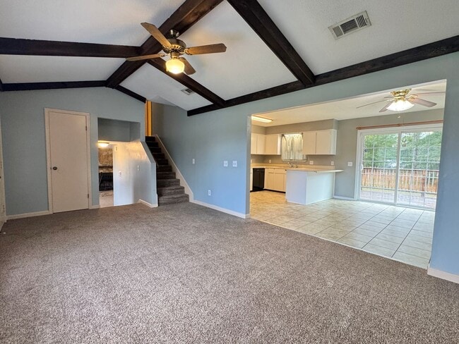 Building Photo - MOVE-IN READY!  [PET FRIENDLY]