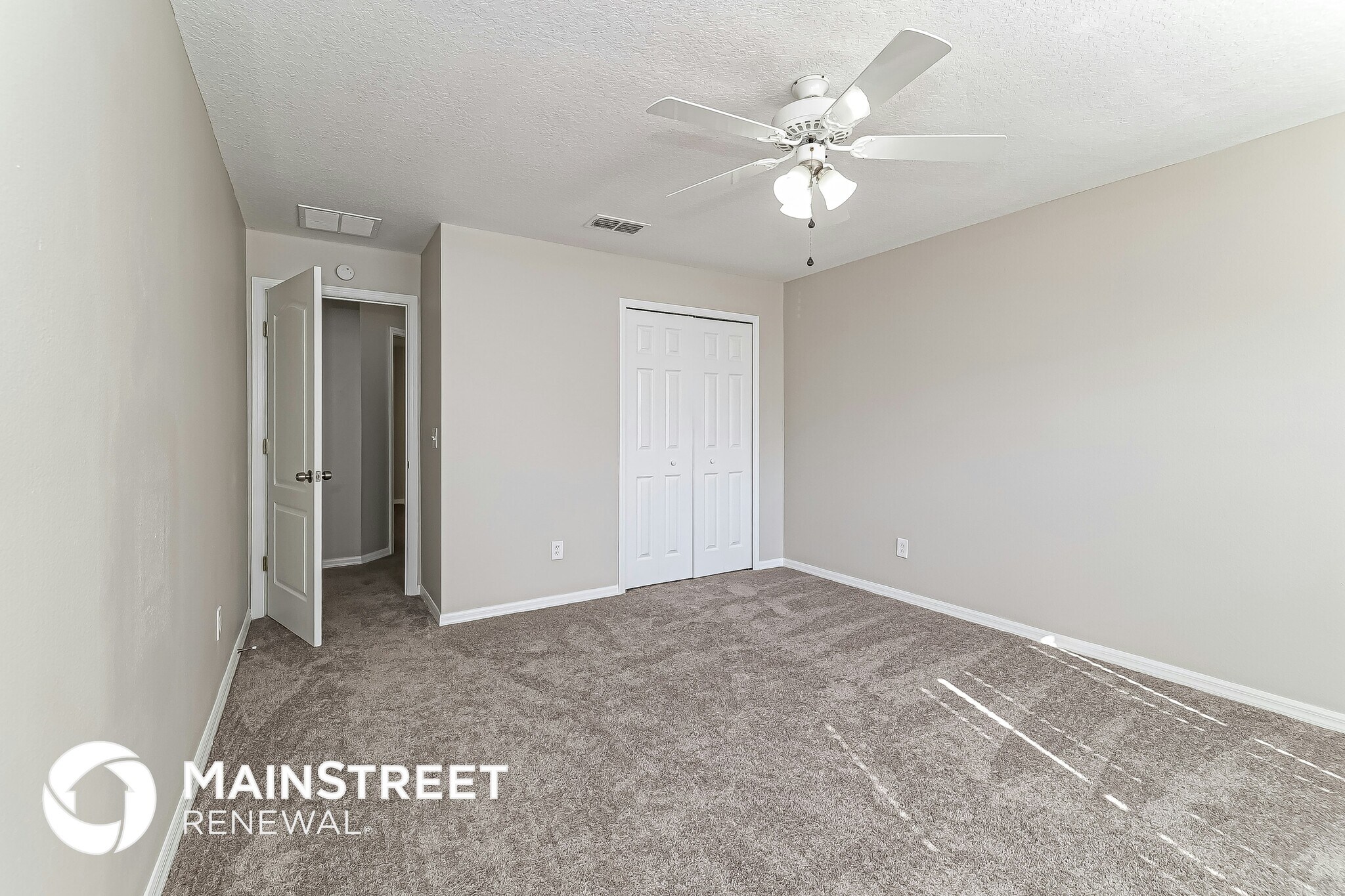 Building Photo - 1147 Royal Ridge Dr