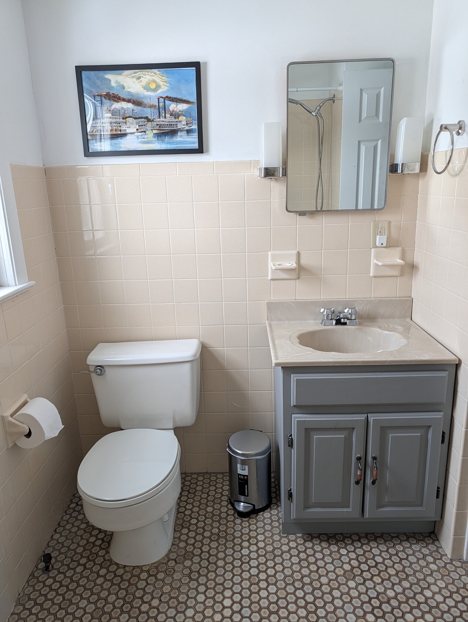 Building Photo - 107 3rd St