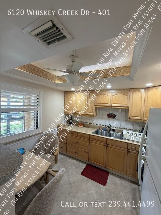 Building Photo - 6120 Whiskey Creek Dr