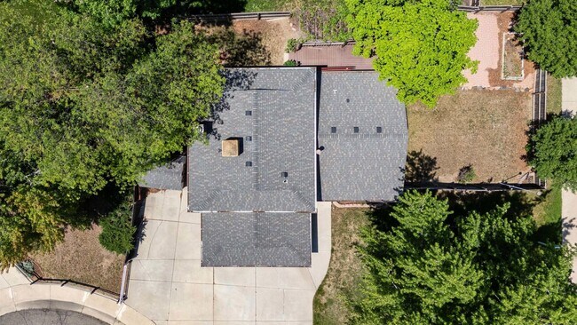 Building Photo - Available NOW! 3 Bedroom 1 Bath Beautiful Home in Arvada!