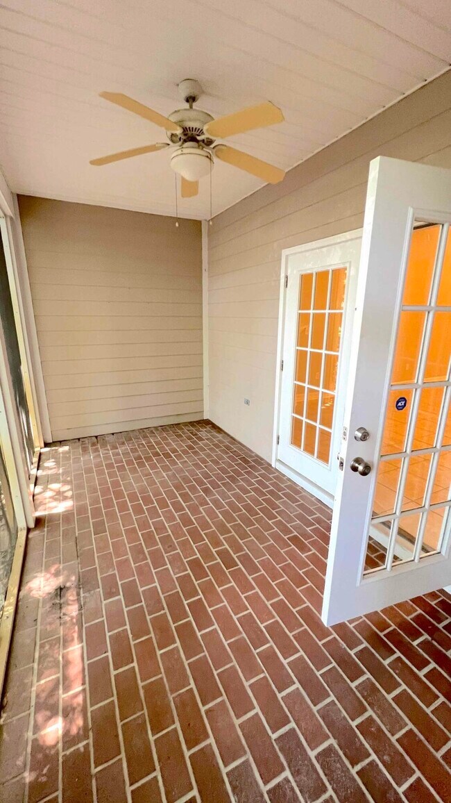 Building Photo - 4230 Jade Loop