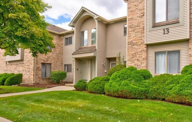Building Photo - 42787 Lilley Pointe Dr