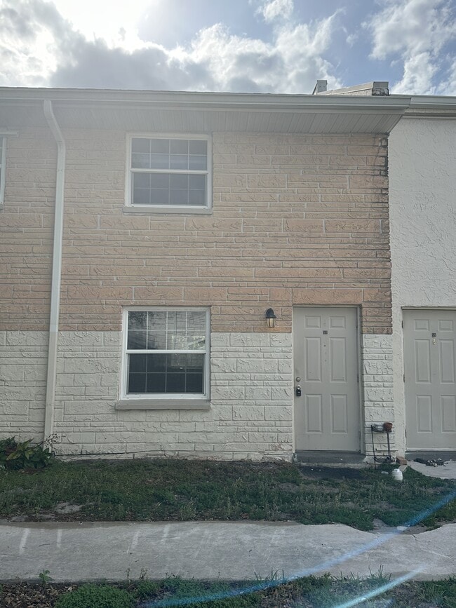 Building Photo - 55 Needle Blvd