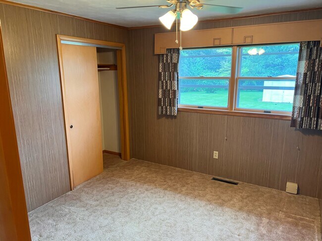 Building Photo - 212 N Olive St