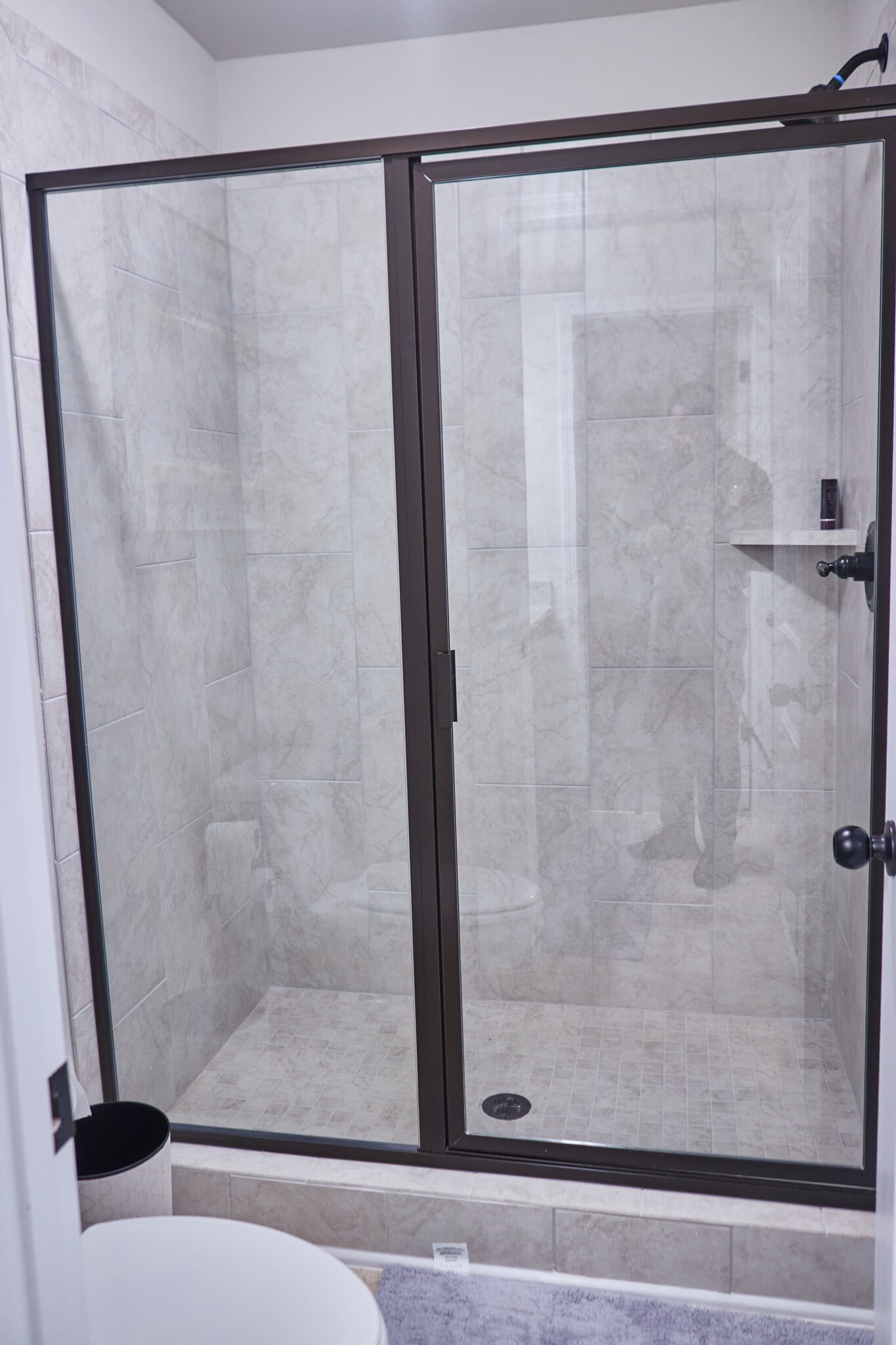 Building Photo - Room in Townhome on Bayrose Cir