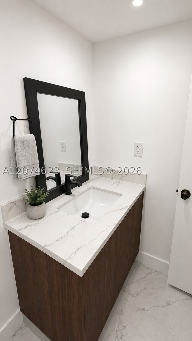 Building Photo - 9107 SW 137th Ter