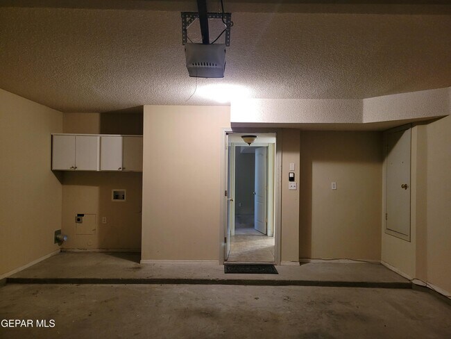 Building Photo - 14267 Pacific Point Dr