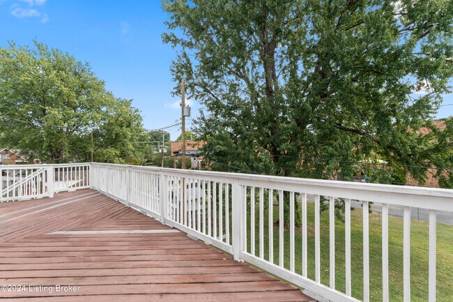 Building Photo - 3810 Norbourne Blvd