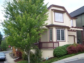 Building Photo - McDaniel Village Corner Lot