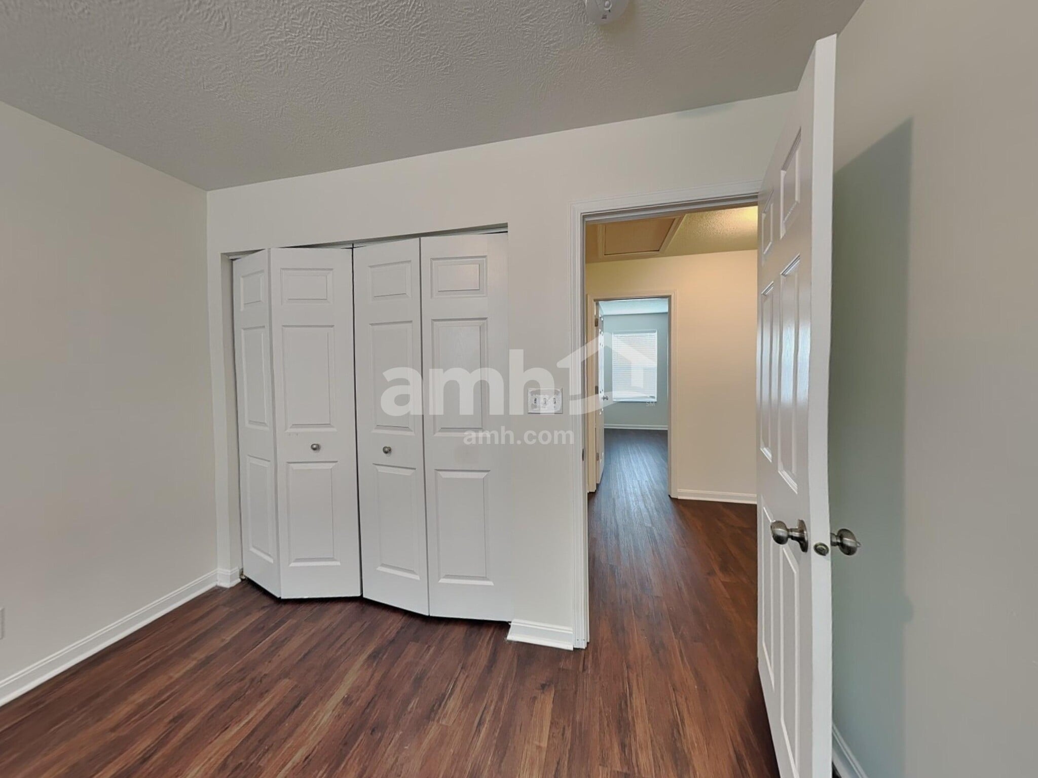 Building Photo - 735 Norbie Dr