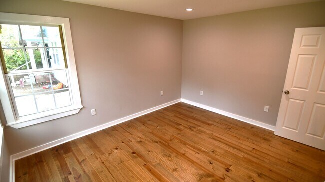 Building Photo - Charming Updated 2-Bedroom Home in Baton Rouge – Move-In Ready!