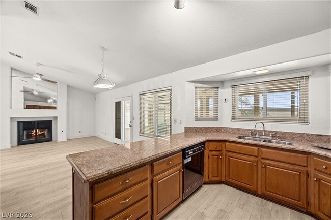 Building Photo - 360 Humboldt North Dr
