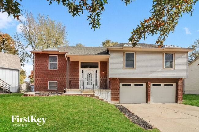 Building Photo - 616 Park Ave