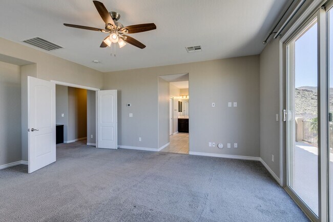 Building Photo - Beautiful Next-Gen Home with Private Entry Suite & Spacious Backyard