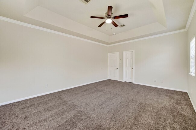 Building Photo - 6118 N Fawnlake Dr