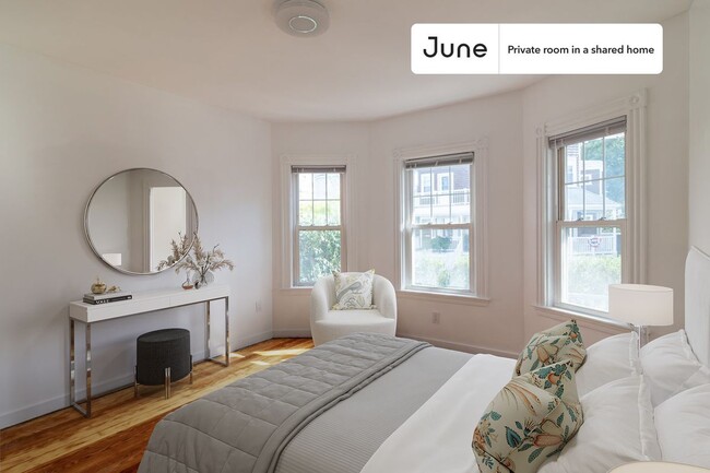 Building Photo - 19 Harvest St