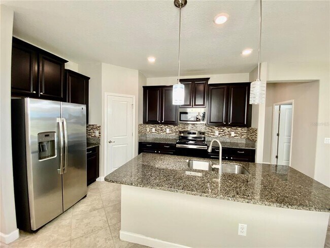 Building Photo - 10143 Newminster Loop