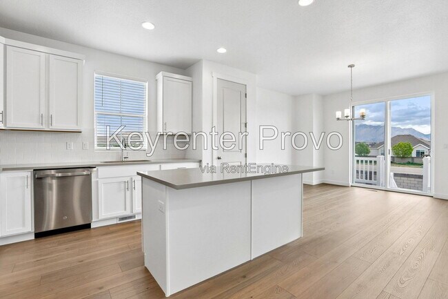 Building Photo - 2568 N 3670 W