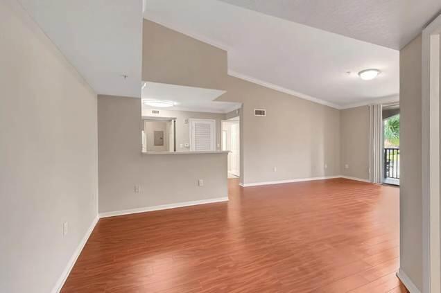 Building Photo - 15155 Michelangelo Blvd
