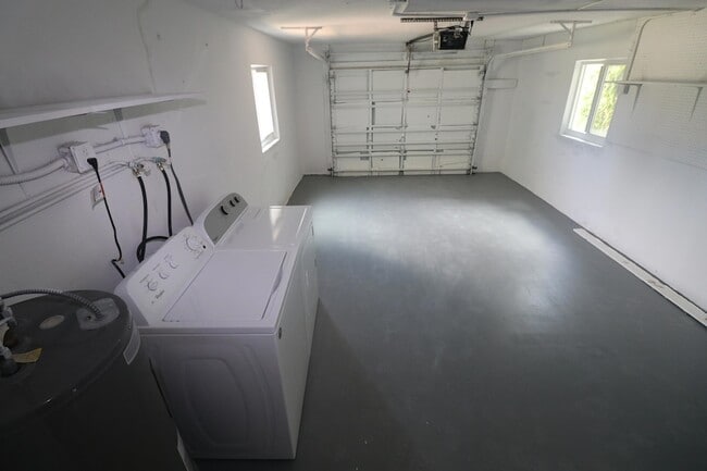 Building Photo - 323 Spanish River Blvd