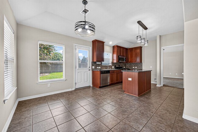 Building Photo - 26810 Henson Falls Dr