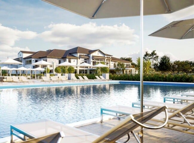 Building Photo - 2657 SE 24th Ct