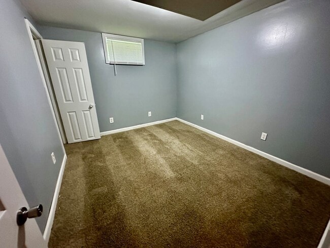 Building Photo - 10516 E 27th Terrace S