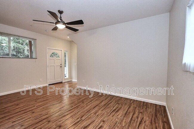 Building Photo - 4222 Crestline Ave