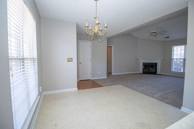 Building Photo - Spacious 3BR/2BA Home Near Fort Jackson & VA Hospital *Military Discount Offered!