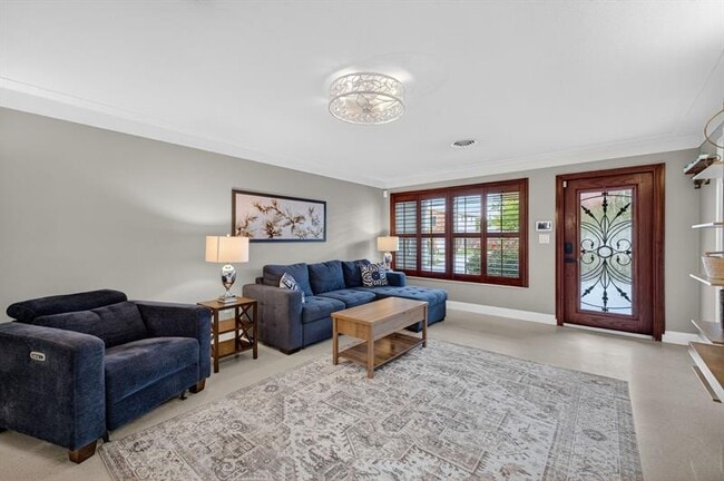 Building Photo - 2407 NE 17th Terrace