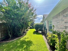 Building Photo - 1150 Sienna Hill Dr